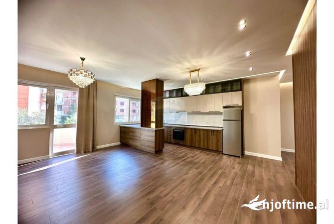 Shtepi ne shitje 2+1 ne Tirane - 210,000 Euro