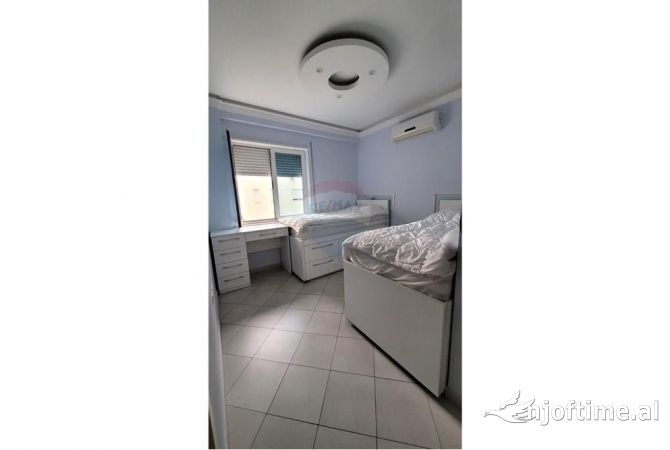 Shtepi me qera 3+1 ne Tirane - 800 Euro