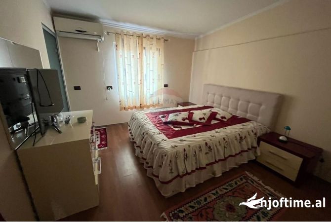 Shtepi me qera 2+1 ne Tirane - 800 Euro