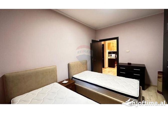 Shtepi me qera Apartament ne Tirane, 2+1, Mobilimi E mobiluar, Pagesa 700  Euro.