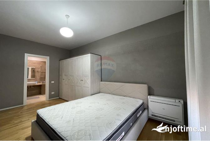 Shtepi me qera 2+1 ne Tirane - 1,200 Euro