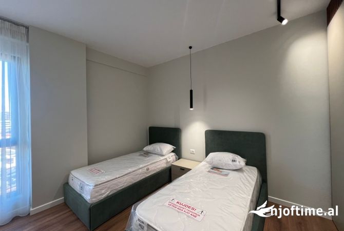 Shtepi me qera Apartament ne Tirane, 2+1, Mobilimi E mobiluar, Pagesa 1,000  Euro.