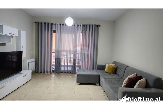 Shtepi me qera 1+1 ne Tirane - 650 Euro