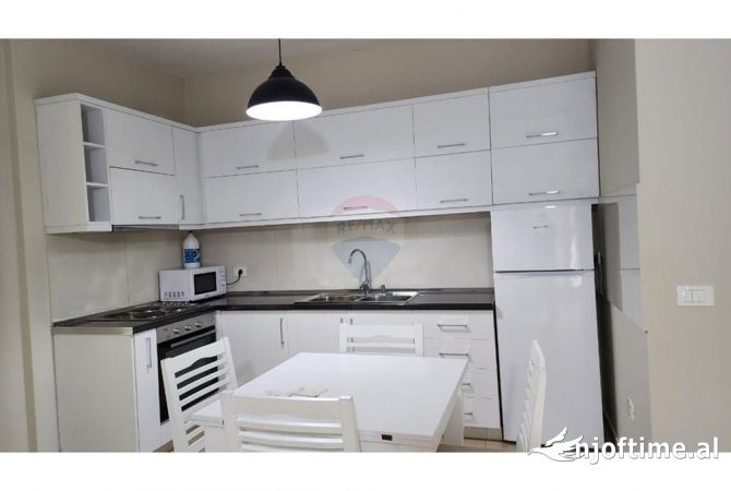 Shtepi me qera 1+1 ne Tirane - 650 Euro