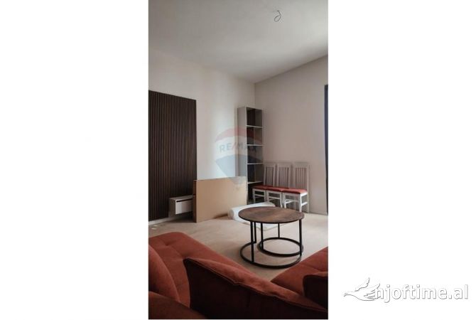 Shtepi me qera 1+1 ne Tirane - 900 Euro