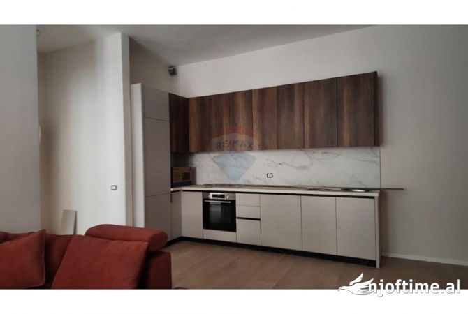 Shtepi me qera 1+1 ne Tirane - 900 Euro