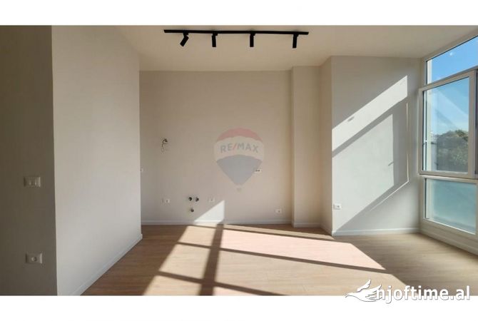 Shtepi ne shitje Apartament ne Tirane, 1+1, Mobilimi E mobiluar, Pagesa 129,000  Euro.