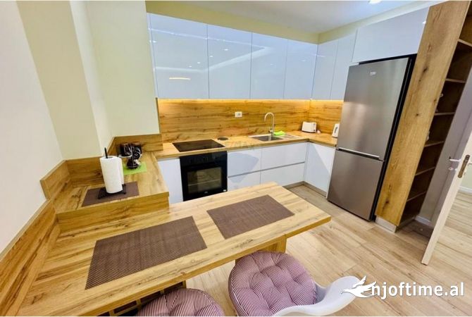 Shtepi me qera 1+1 ne Tirane - 450 Euro