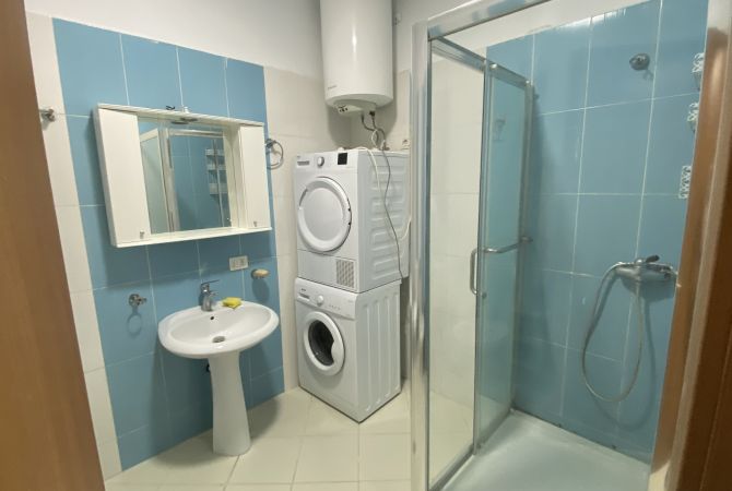 Shtepi me qera Apartament ne Tirane, 1+1, Mobilimi E mobiluar, Pagesa 550  Euro.