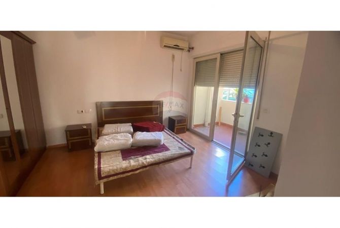 Shtepi me qera 2+1 ne Tirane - 550 Euro