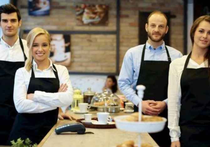 Job Offers Menaxher, Kamariere (femer)