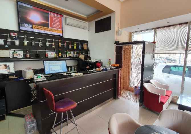 Shitet Lokali Ne Qender Te Vlores.