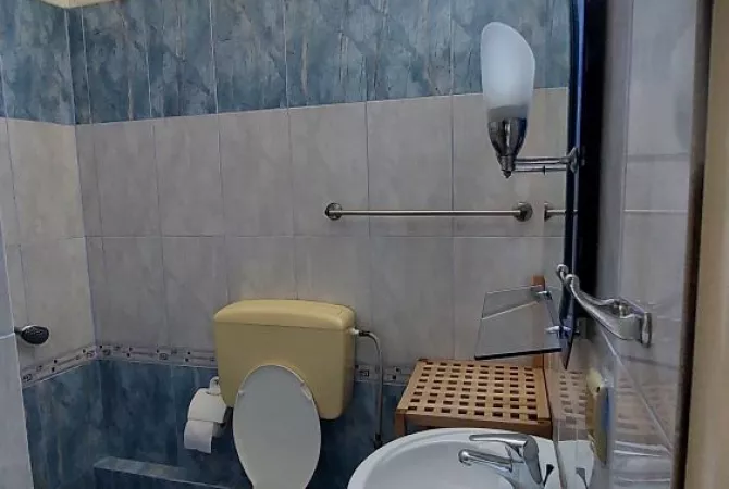 Shtepi me qera Apartament ne Vlore, 2+1, Mobilimi E mobiluar, Pagesa 350  Euro.