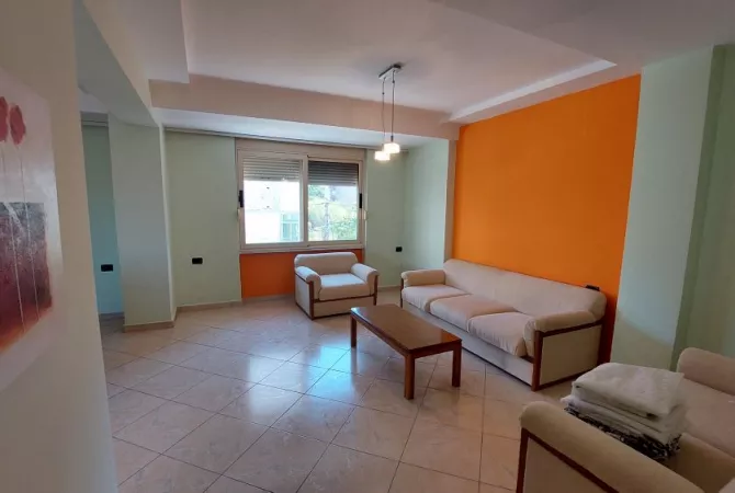 Shtepi me qera 2+1 ne Vlore - 350 Euro