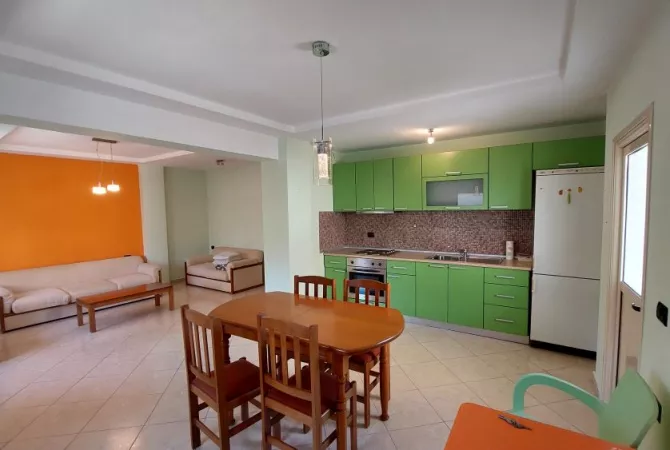 Shtepi me qera 2+1 ne Vlore - 350 Euro