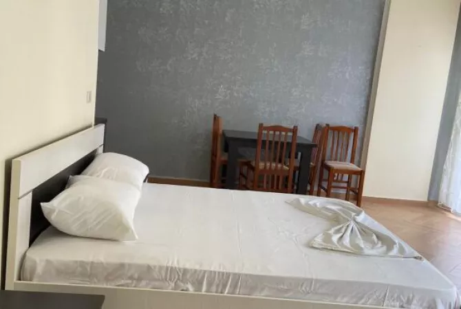 Shtepi me qera Garsoniere ne Vlore - 200 Euro