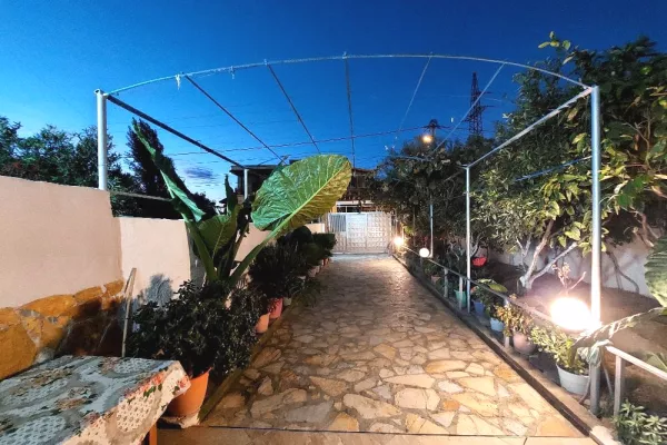 Shtepi me qera 1+1 ne Vlore - 320 Euro