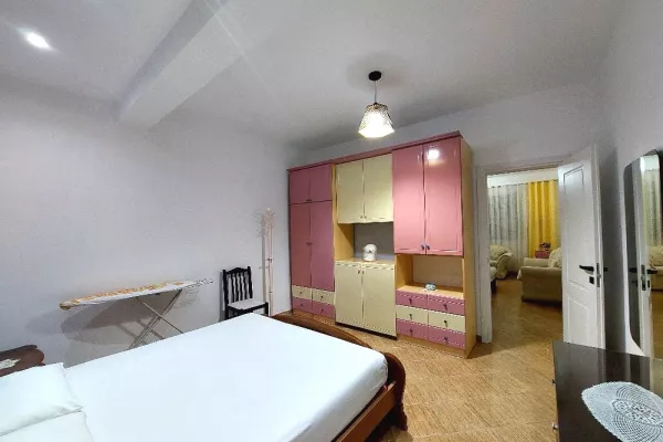 Shtepi me qera Shtepi Private ne Vlore, 1+1, Mobilimi E mobiluar, Pagesa 320  Euro.