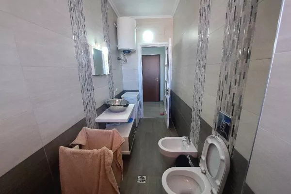 Shtepi ne shitje Apartament ne Vlore, 1+1, Mobilimi E mobiluar, Pagesa 110,000  Euro.