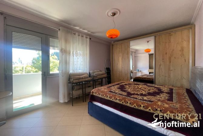 Shtepi me qera 2+1 ne Tirane - 720 Euro