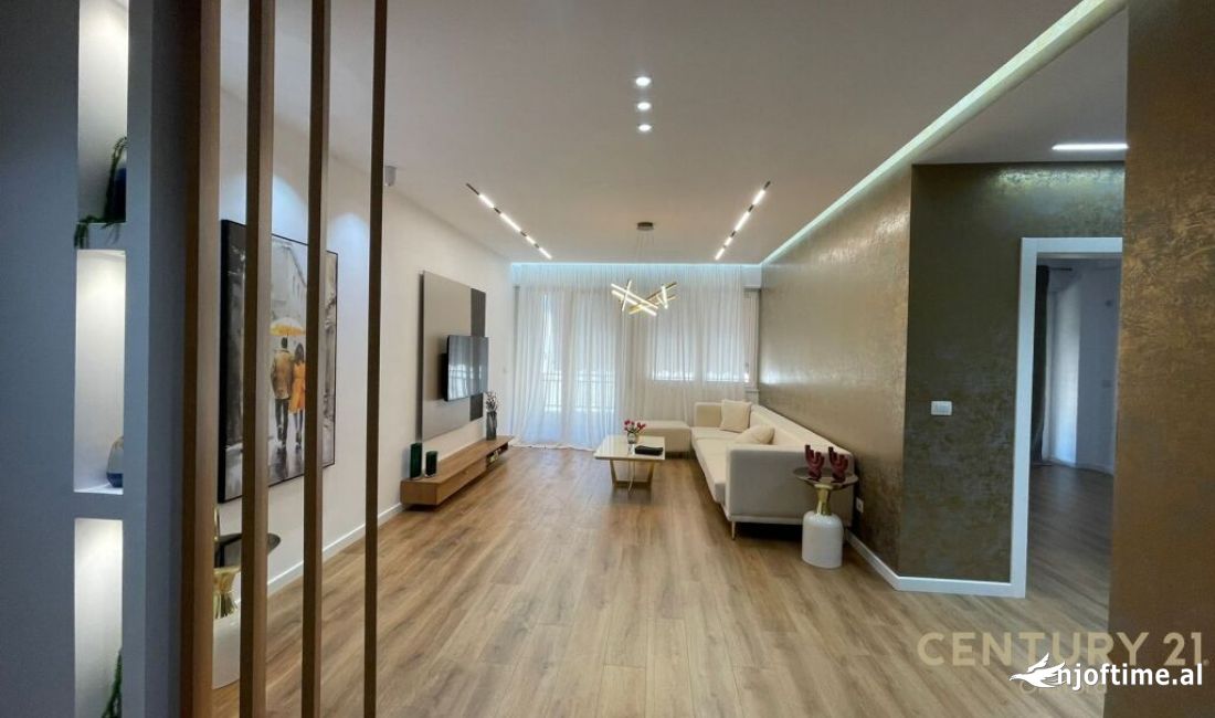 Shtepi ne shitje Apartament ne Tirane, 2+1, Mobilimi E mobiluar, Pagesa 285,000  Euro.