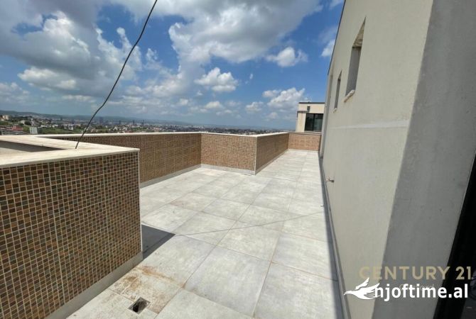 Shtepi ne shitje Apartament ne Tirane, 2+1, Mobilimi Bosh, pa mobiluar, Pagesa 135,375  Euro.