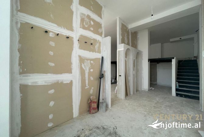 Ambient biznesi me qera 1+1 ne Tirane - 1,000 Euro