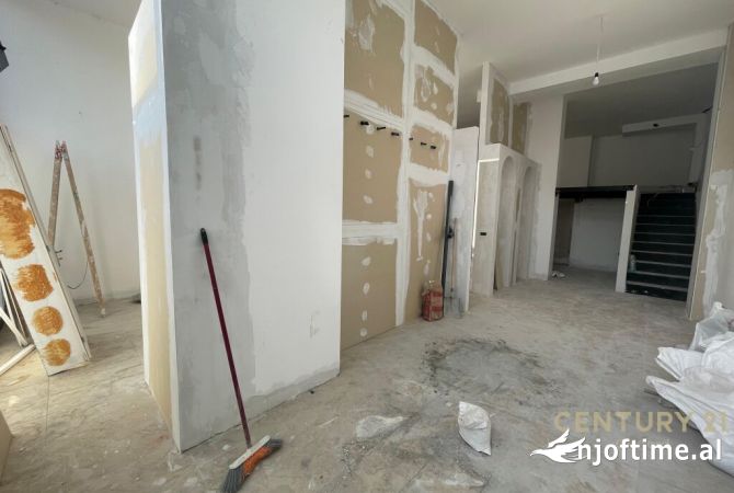 Ambient biznesi me qera 1+1 ne Tirane - 1,000 Euro