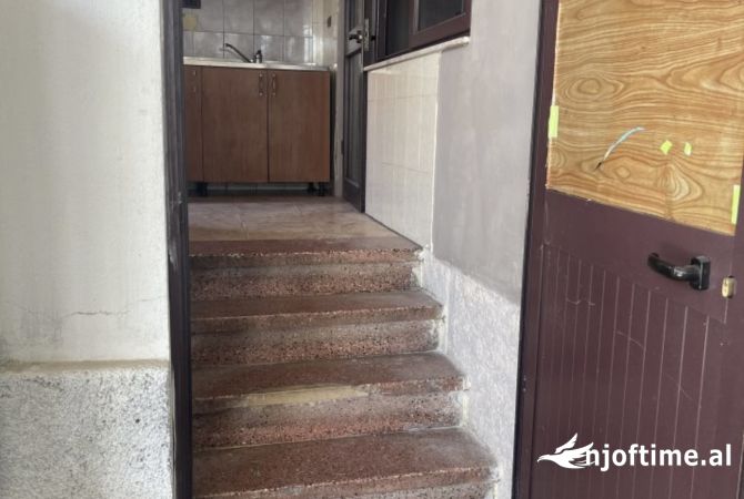 Shtepi me qera 1+1 ne Tirane - 175 Euro