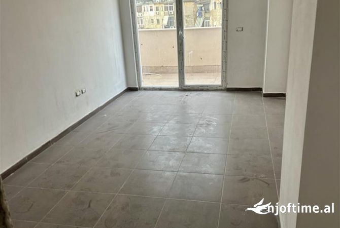 Shtepi ne shitje 2+1 ne Tirane - 153,000 Euro