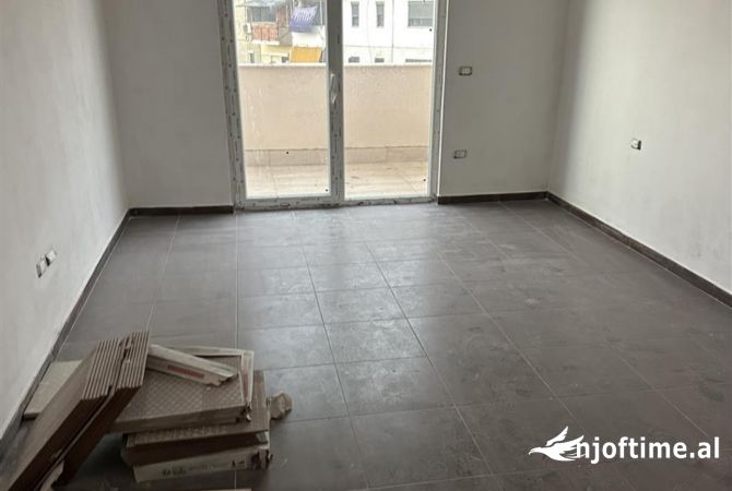 Shtepi ne shitje 2+1 ne Tirane - 153,000 Euro
