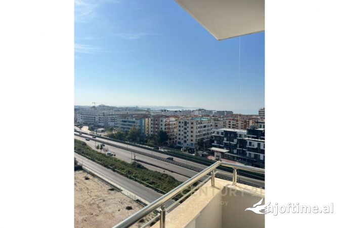 Shtepi ne shitje Apartament ne Durres, Garsoniere, Mobilimi Bosh, pa mobiluar, Pagesa 48,000  Euro.