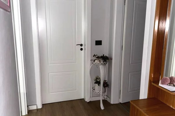 Shtepi me qera 2+1 ne Tirane - 500 Euro