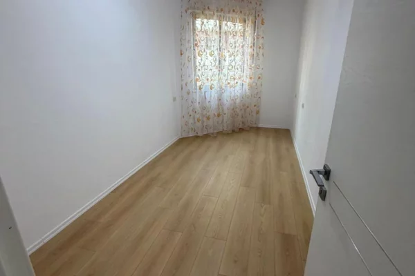 Shtepi ne shitje 2+1 ne Tirane - 112,000 Euro