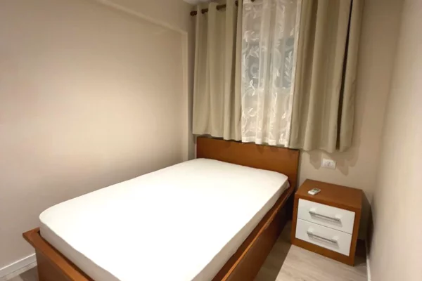 Shtepi me qera Apartament ne Tirane, 2+1, Mobilimi E mobiluar, Pagesa 60,000  Leke.