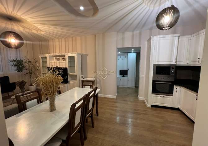 Shtepi ne shitje 2+1 ne Tirane - 180,000 Euro
