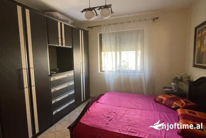 Shtepi me qera Apartament ne Tirane, 1+1, Mobilimi E mobiluar, Pagesa 420  Euro.