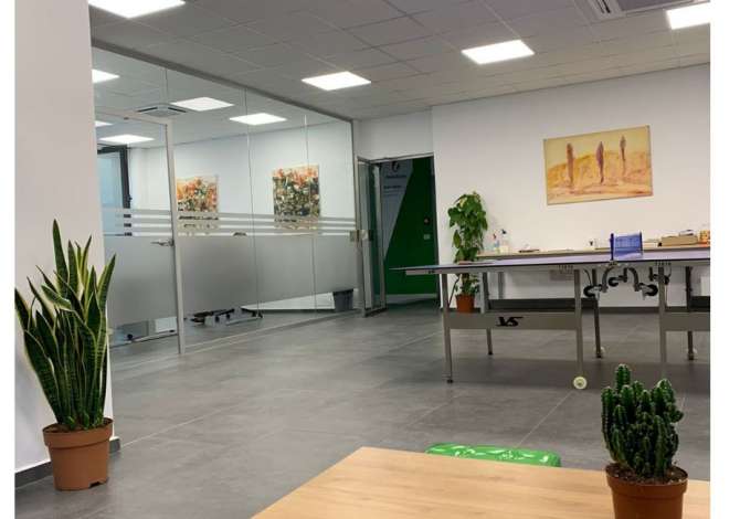 Ofrojme Instalime elektrike dhe elektronike