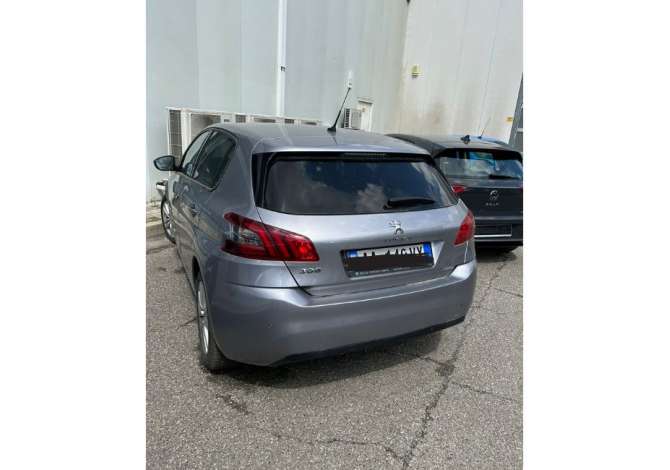 Noleggio Auto  a Tirana - 35 Euro