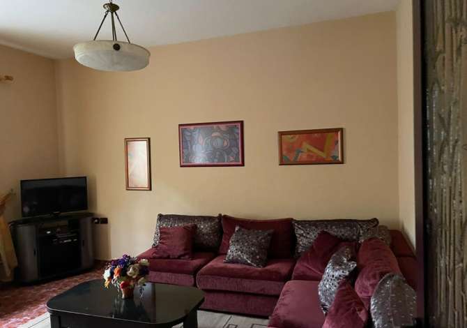 Shtepi me qera Apartament ne Tirane, 2+1, Mobilimi E mobiluar, Pagesa 45,000  Leke.