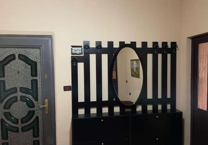 Shtepi me qera Apartament ne Tirane, 2+1, Mobilimi E mobiluar, Pagesa 45,000  Leke.