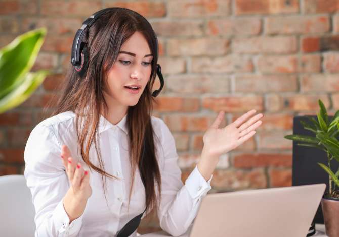 Njoftime Pune agjent telefonik italisht greqisht dhe spanjisht