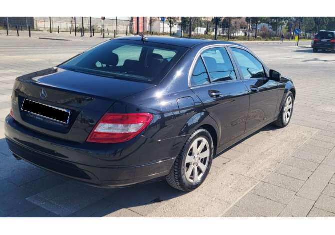 Noleggio Auto  a Tirana - 40 Euro