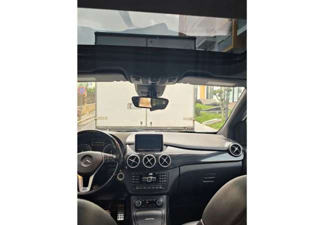 Makina ne shitje ne Tirane, Mercedes-Benz, 2014 Diesel,Kambio Automatik Pagesa 9,200  Euro.