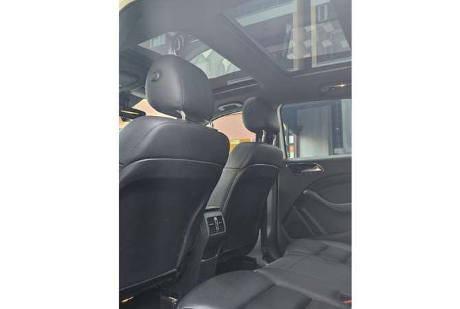 Makina ne shitje ne Tirane, Mercedes-Benz, 2014 Diesel,Kambio Automatik Pagesa 9,200  Euro.