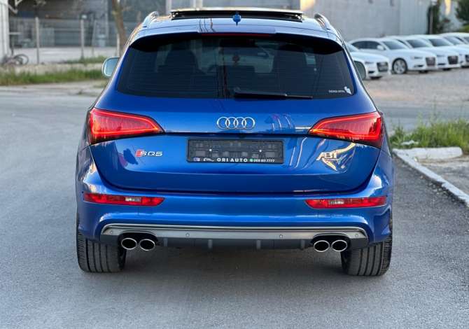 Noleggio Auto  a Tirana - 100 Euro