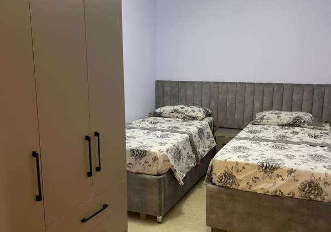 Shtepi ne shitje Apartament ne Vlore, 2+1, Mobilimi E mobiluar, Pagesa 95,000  Euro.