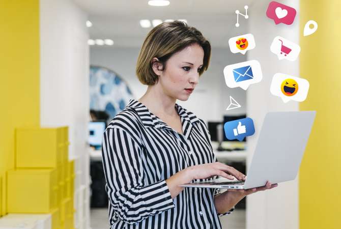 Njoftime Pune Social Media Menager