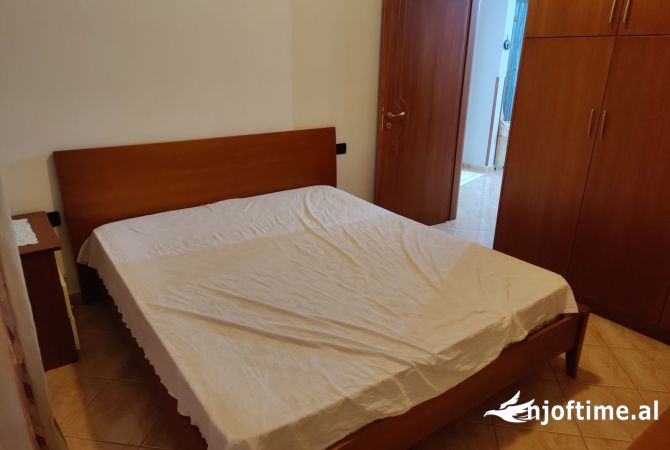 Shtepi me qera 2+1 ne Vlore - 27,000 Leke