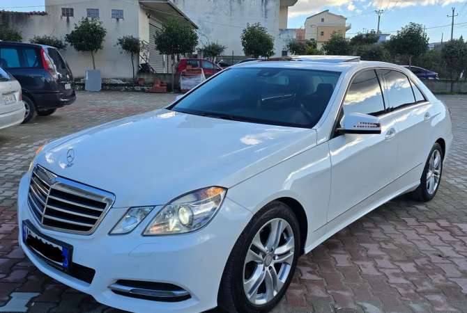 Makina ne shitje  ne Fier - 15,000 Euro